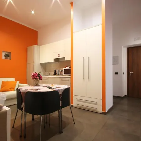 Vatication Affittacamere 4*